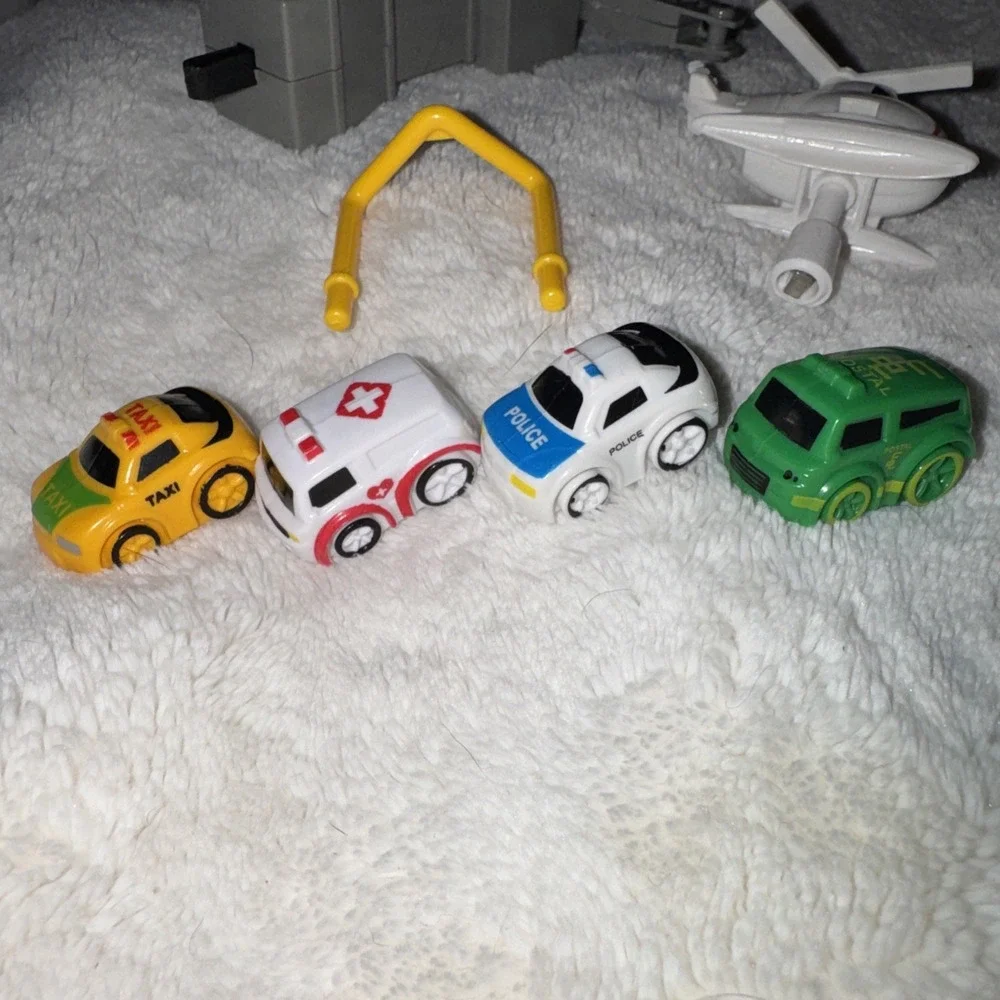Extra Cars For Race Track Car Toys for Kids 3+ Yrs. City Adventures‎ Set PARTS